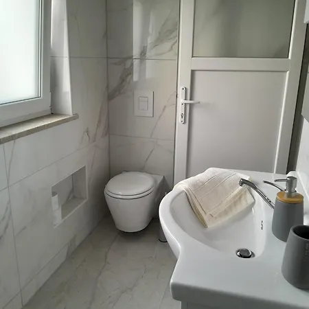 Alloggio in famiglia Apartma Dea *